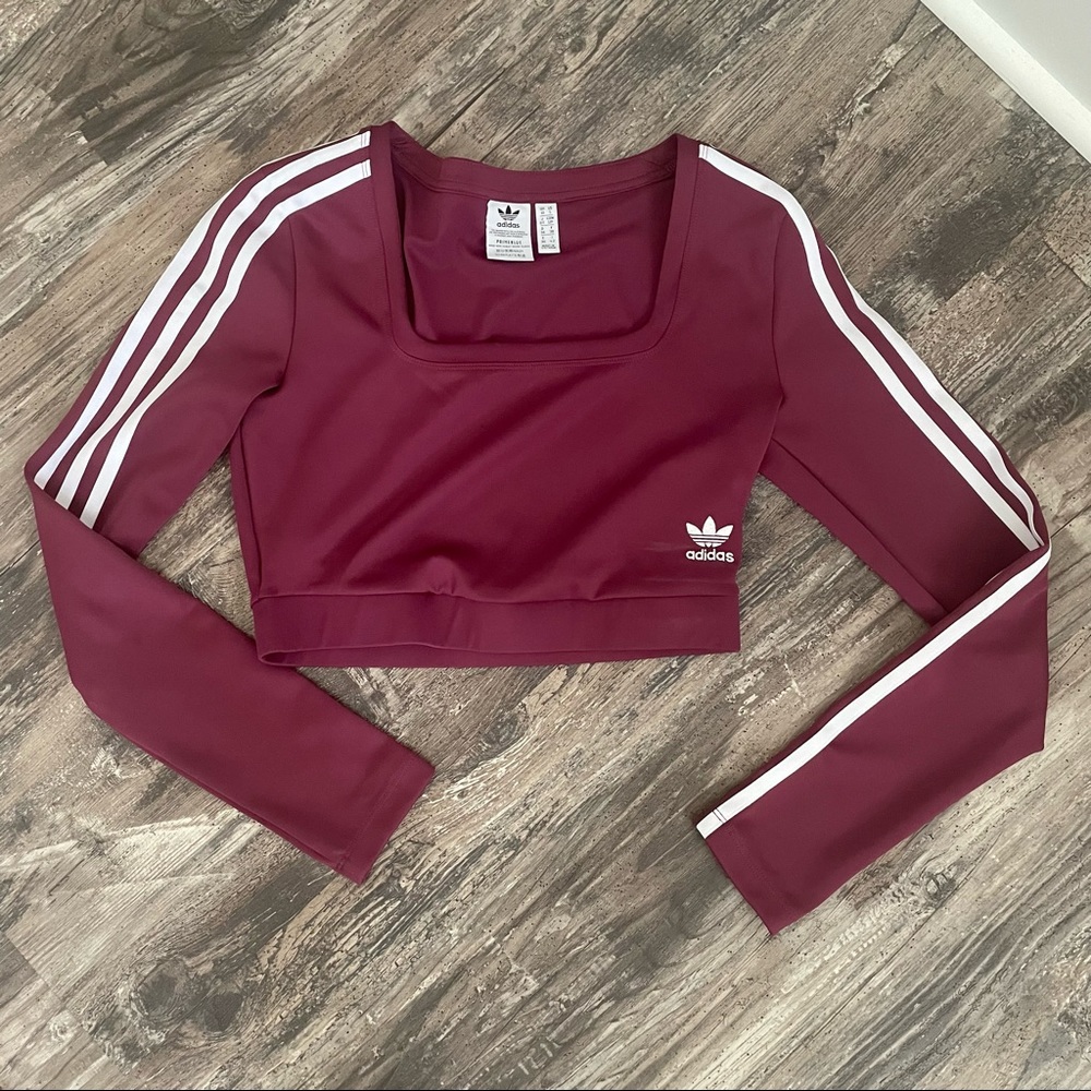 Adidas cropped long sleeve top size small